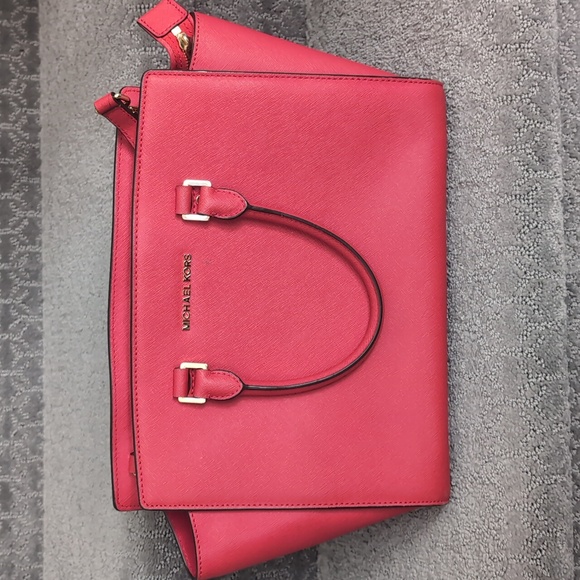 Michael Kors purse - Picture 1 of 6